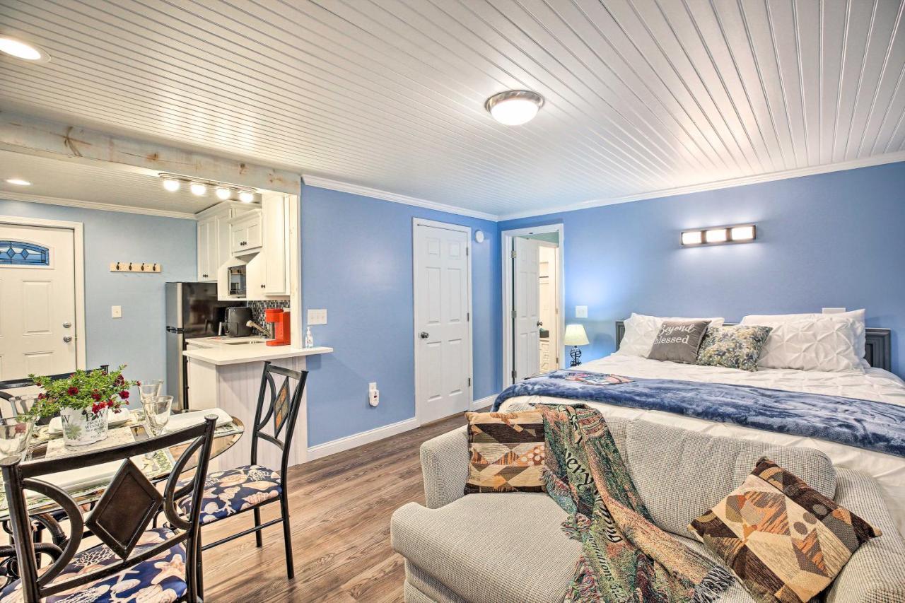 Updated Williamstown Apartment With Kitchen! Εξωτερικό φωτογραφία